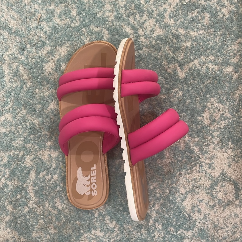 Sorel Ella puff leather slide sandals size 7. New without box. Worn inside only - Picture 2 of 4